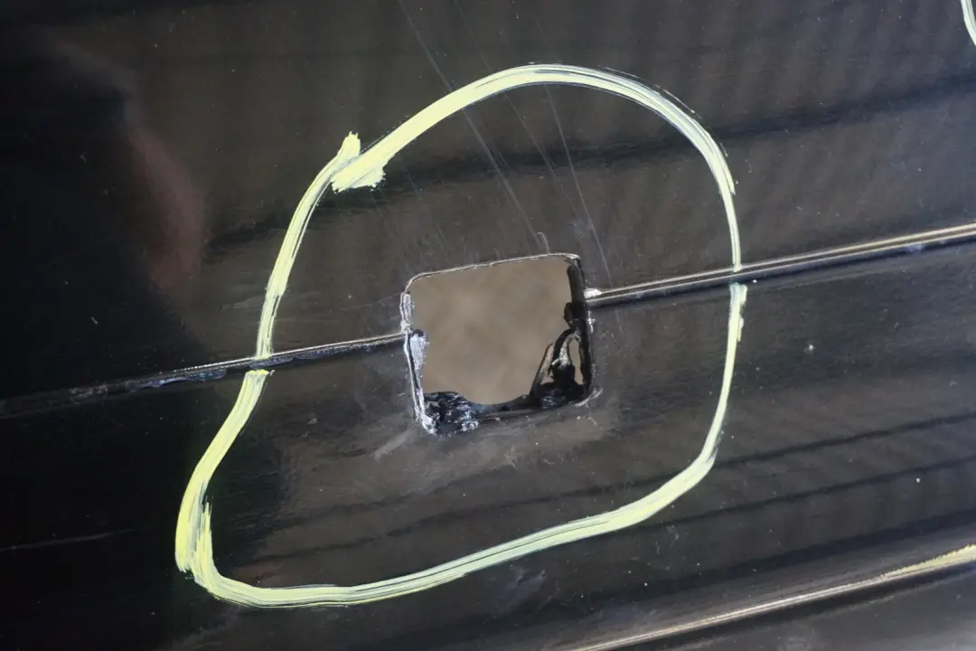 BMW 3 Series E90 LCi 1 Lift Rear Bumper Trim Panel Schwarz 2 Black - 668 - SKU 0036874-SCH1 - Part number 0036875