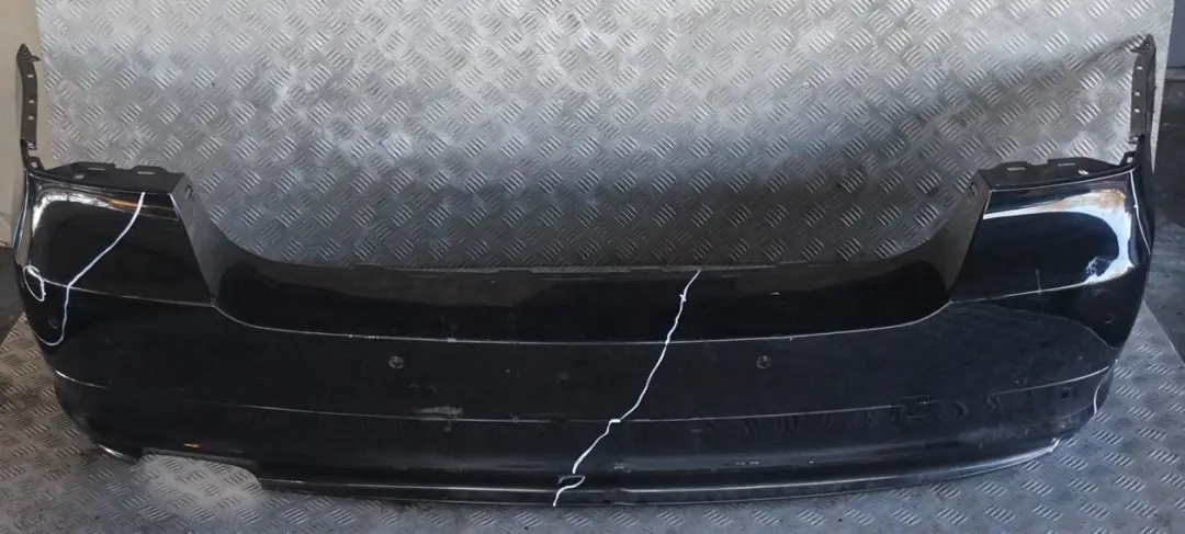 Zderzak tylny tył schwarz II do BMW 3 E90 LCI o numerze 0036875 BMW 3 E90 LCI Zderzak tylny tył schwarz II - SKU 0036875-SCH1 - Numer Części 0036875