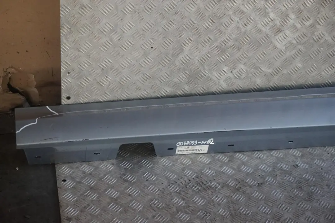 nakładka próg lewy Bluewater do BMW E90 LCI o numerze 0037059 BMW E90 LCI nakładka próg lewy Bluewater - SKU 0037059-WB2 - Numer Części 0037059