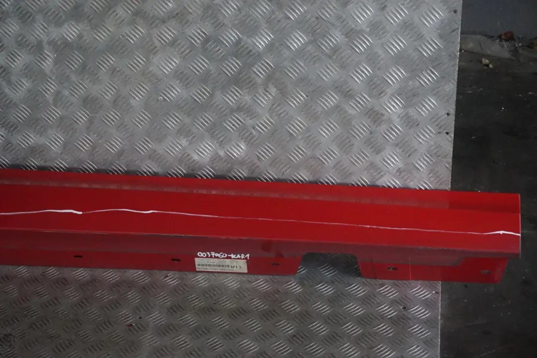 Sill Strip Side Skirt Right O/S Karmesinrot Red A61 to BMW 3 Series E90 E91 LCI 1 with Part number 0037060 BMW 3 Series E90 E91 LCI 1 Sill Strip Side Skirt Right O/S Karmesinrot Red A61 - SKU 0037060-KAR1 - Part number 0037060