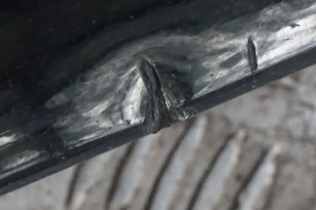 BMW E90 LCI nakładka próg prawy schwarz II - SKU 0037060-SCH - Numer Części 37060