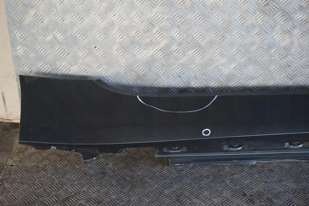 Front Right O/S Sill Strip Side Skirt Mineralgrau Grey - B39 to BMW Z4 Series E89 with Part number 0037524 BMW Z4 Series E89 Front Right O/S Sill Strip Side Skirt Mineralgrau Grey - B39 - SKU 0037524-MG - Part number 0037524