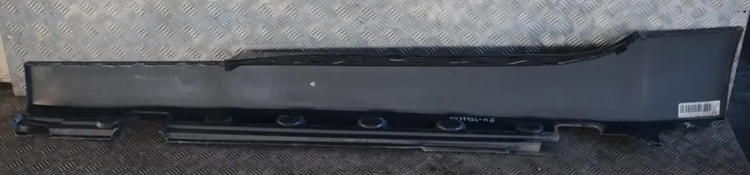 Front Right O/S Sill Strip Side Skirt Mineralgrau Grey - B39 to BMW Z4 Series E89 with Part number 0037524 BMW Z4 Series E89 Front Right O/S Sill Strip Side Skirt Mineralgrau Grey - B39 - SKU 0037524-MG - Part number 0037524