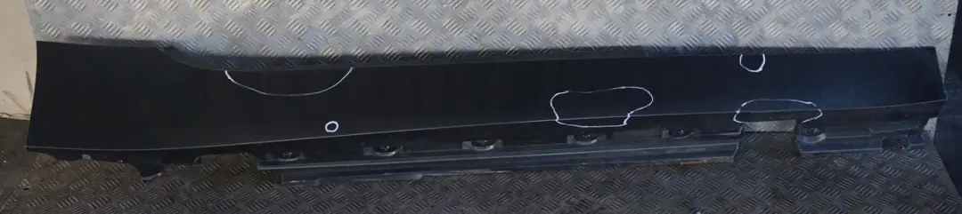 Front Right O/S Sill Strip Side Skirt Mineralgrau Grey - B39 to BMW Z4 Series E89 with Part number 0037524 BMW Z4 Series E89 Front Right O/S Sill Strip Side Skirt Mineralgrau Grey - B39 - SKU 0037524-MG - Part number 0037524