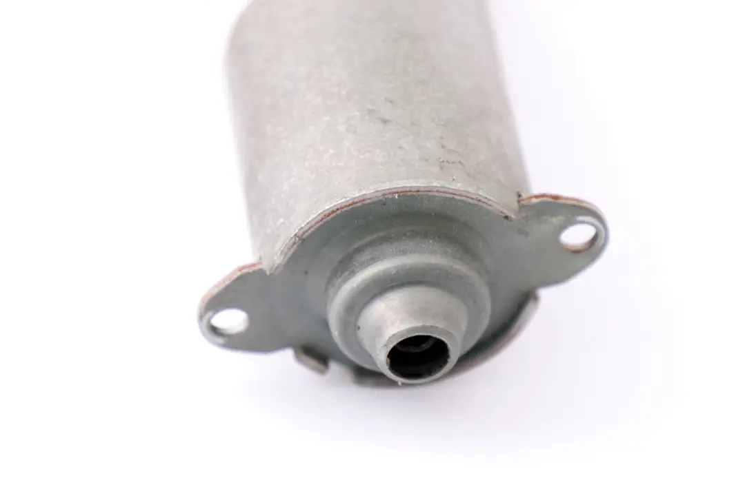 Adjustment Drive Motor Bosch 0 130 002 587 to BMW 7 Series E65 Rear Seat with Part number 0130002587 BMW 7 Series E65 Rear Seat Adjustment Drive Motor Bosch 0 130 002 587 - SKU 130002587 - Part number 0130002587