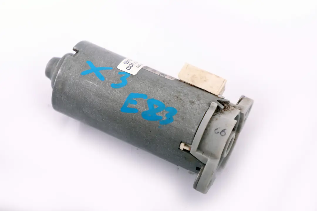 Actionneur de Reglage de Siege Avant CRH 1-1972-01 pour BMW X3 X5 E53 E83 à propos du numéro de pièce 0130002616 BMW X3 X5 E53 E83 Actionneur de Reglage de Siege Avant CRH 1-1972-01 - SKU 130002616 - Numéro de pièce 0130002616