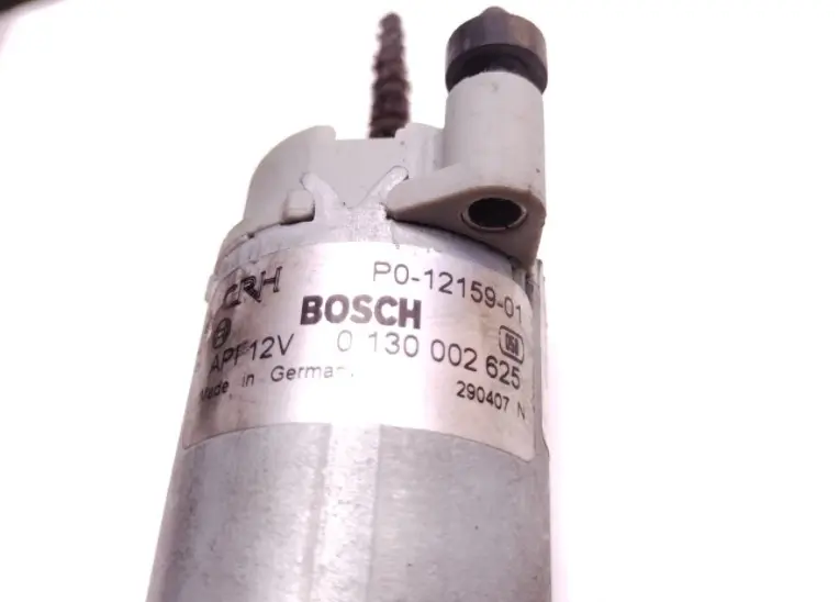  Mercedes-Benz C-Class W204 Seat Adjuster Motor Actuator P0-12159-01 - SKU 0130002625 - Part number 0130002625