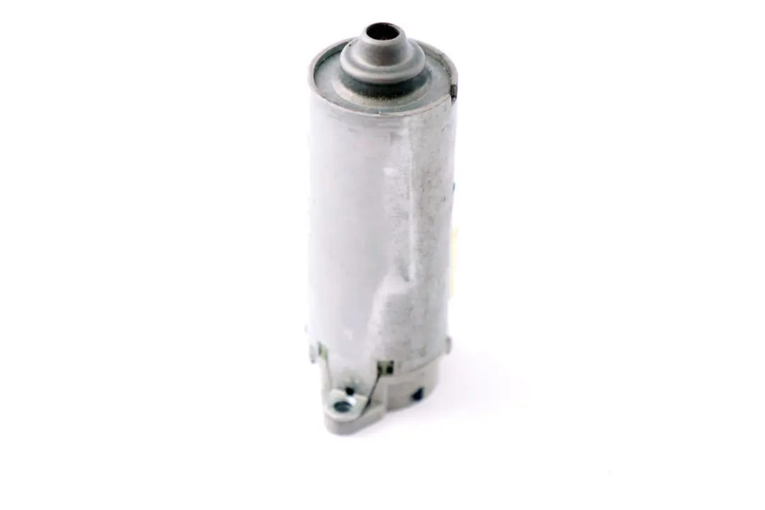 BMW 3 Series E92 Front Right Seat O/S Adjustment Drive Motor 0 130 002 631 - SKU 130002631 - Part number 0130002631