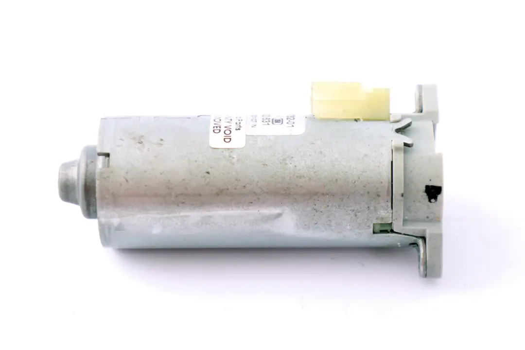 BMW E92 Motor ajuste asiento derecho 0 130 002 631 - SKU 130002631 - Número de pieza 0130002631