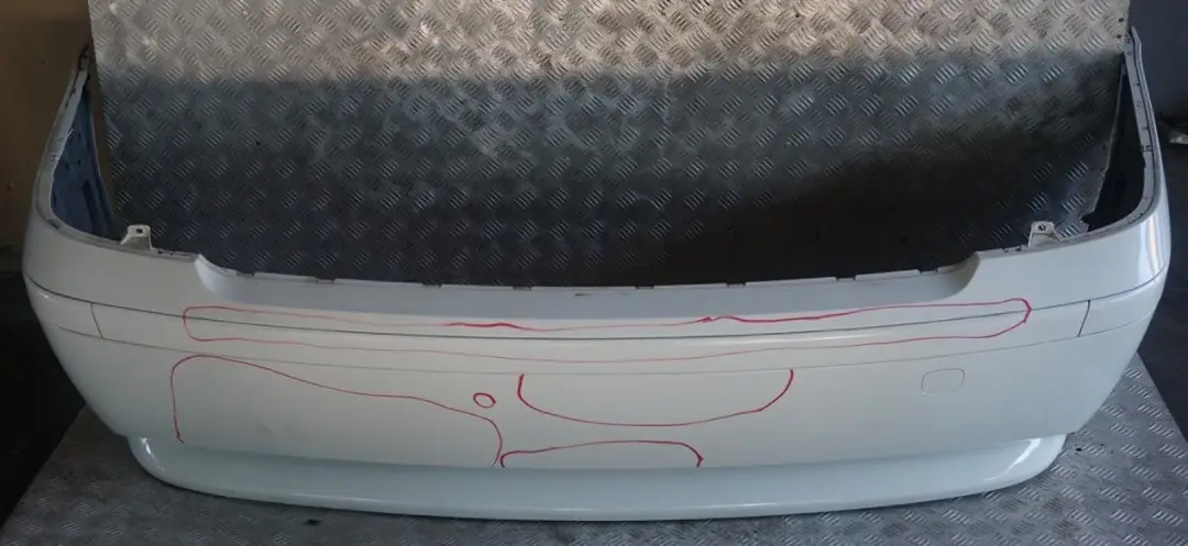 Bumper Trim Panel Alpinweiss Alpine White - 300 to BMW 7 Series E65 E66 Rear with Part number 0136743 BMW 7 Series E65 E66 Rear Bumper Trim Panel Alpinweiss Alpine White - 300 - SKU 0136743-AW - Part number 0136743