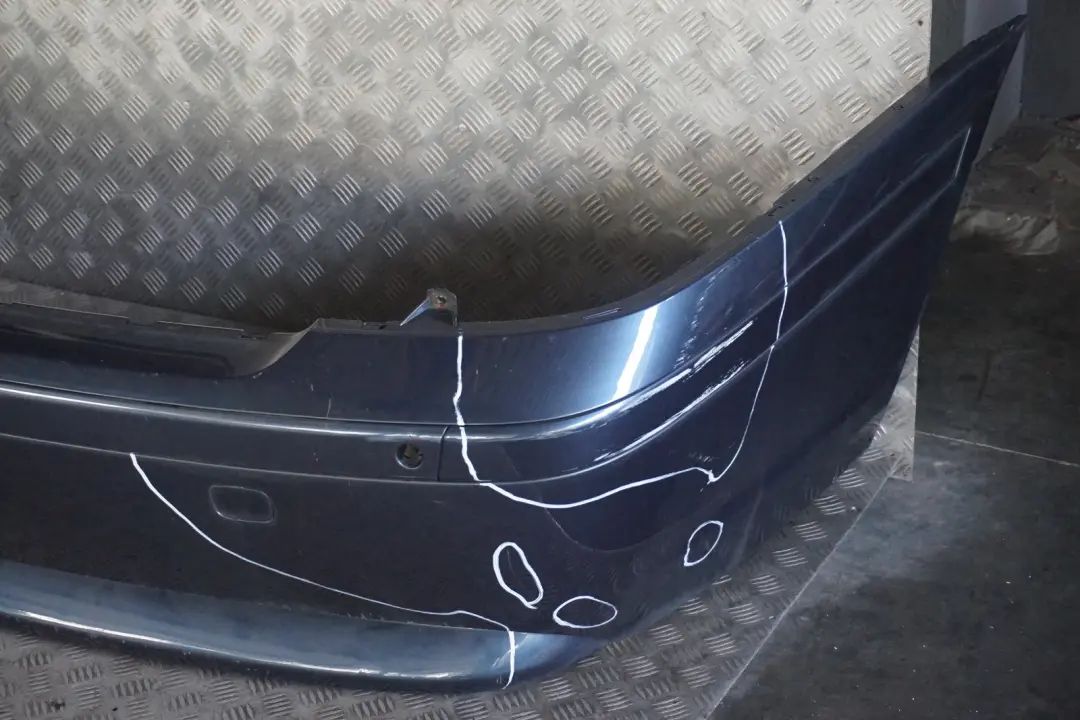 Zderzak tylny tył Toledoblau do BMW E65 E66 E67 o numerze 0136743 BMW E65 E66 E67 Zderzak tylny tył Toledoblau - SKU 0136743-TDB - Numer Części 0136743