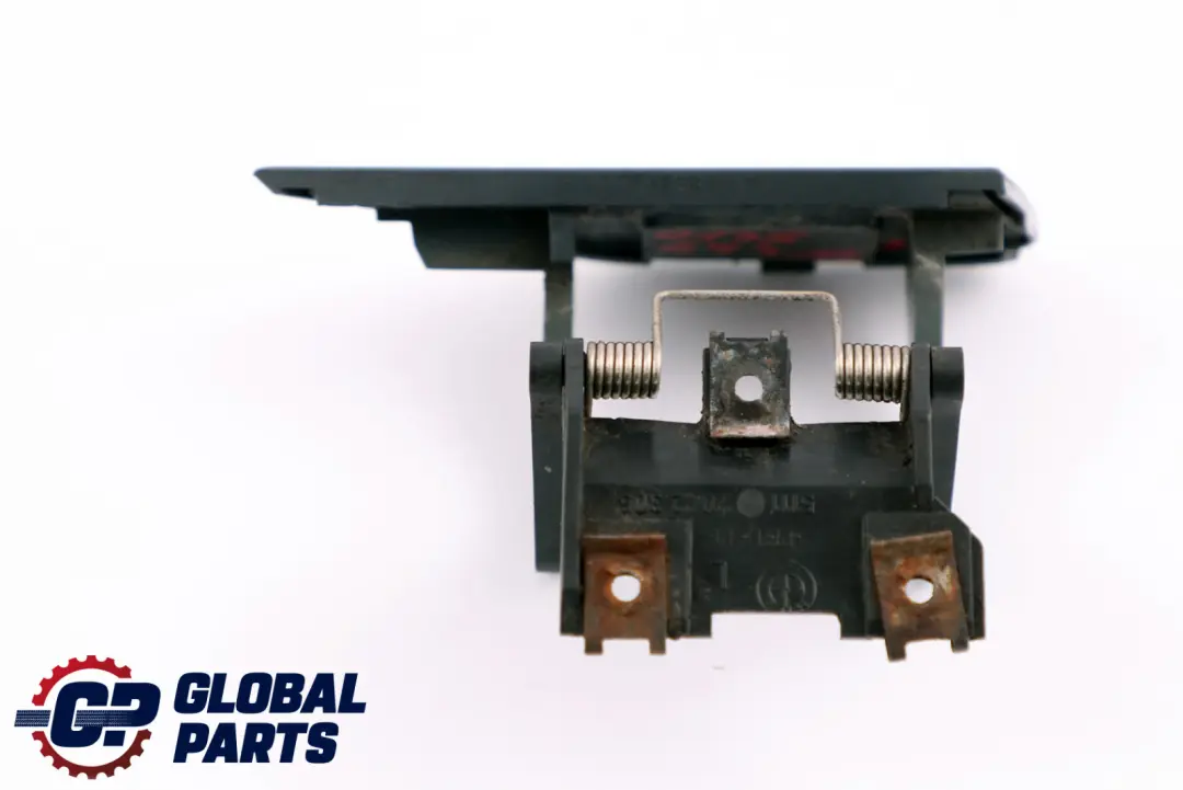 Klappe Lackiert Links Titangrau Metallic - 892 für BMW 7 er E65 E66 E67 mit Teilenummer 0138894 BMW 7 er E65 E66 E67 Klappe Lackiert Links Titangrau Metallic - 892 - SKU 0138894-TGR - Teilenummer 0138894