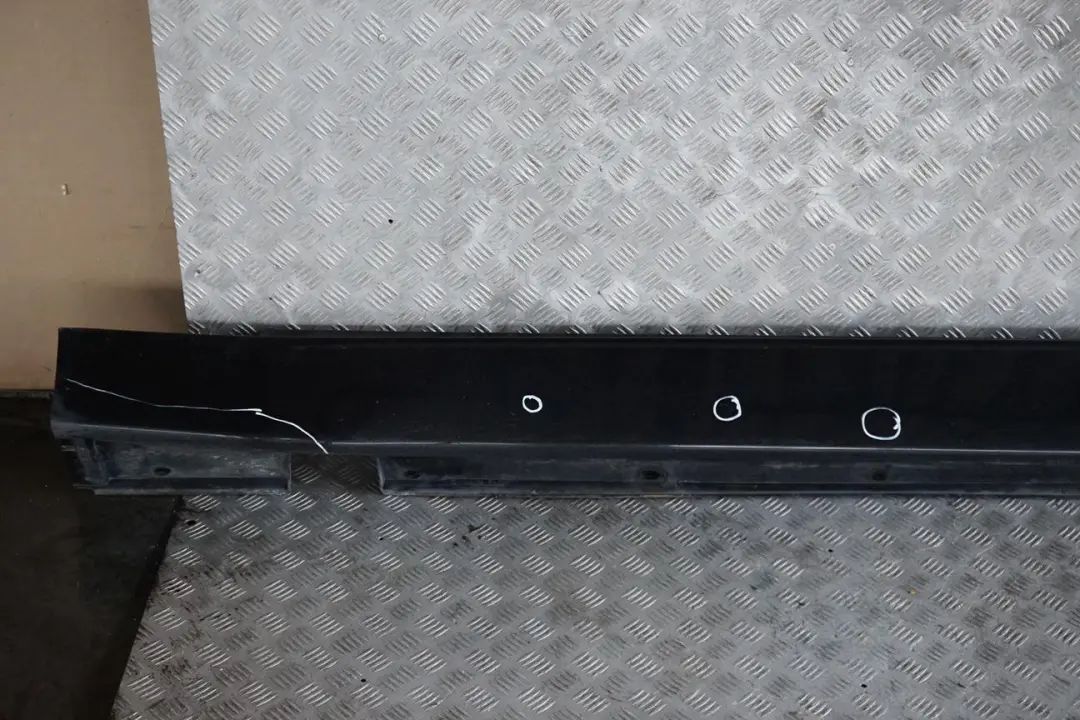 Door Sill Cover Skirt Left N/S Black Sapphire Metallic 475 to BMW 7 Series E65 1 with Part number 0140037 BMW 7 Series E65 1 Door Sill Cover Skirt Left N/S Black Sapphire Metallic 475 - SKU 0140037-BS1 - Part number 0140037