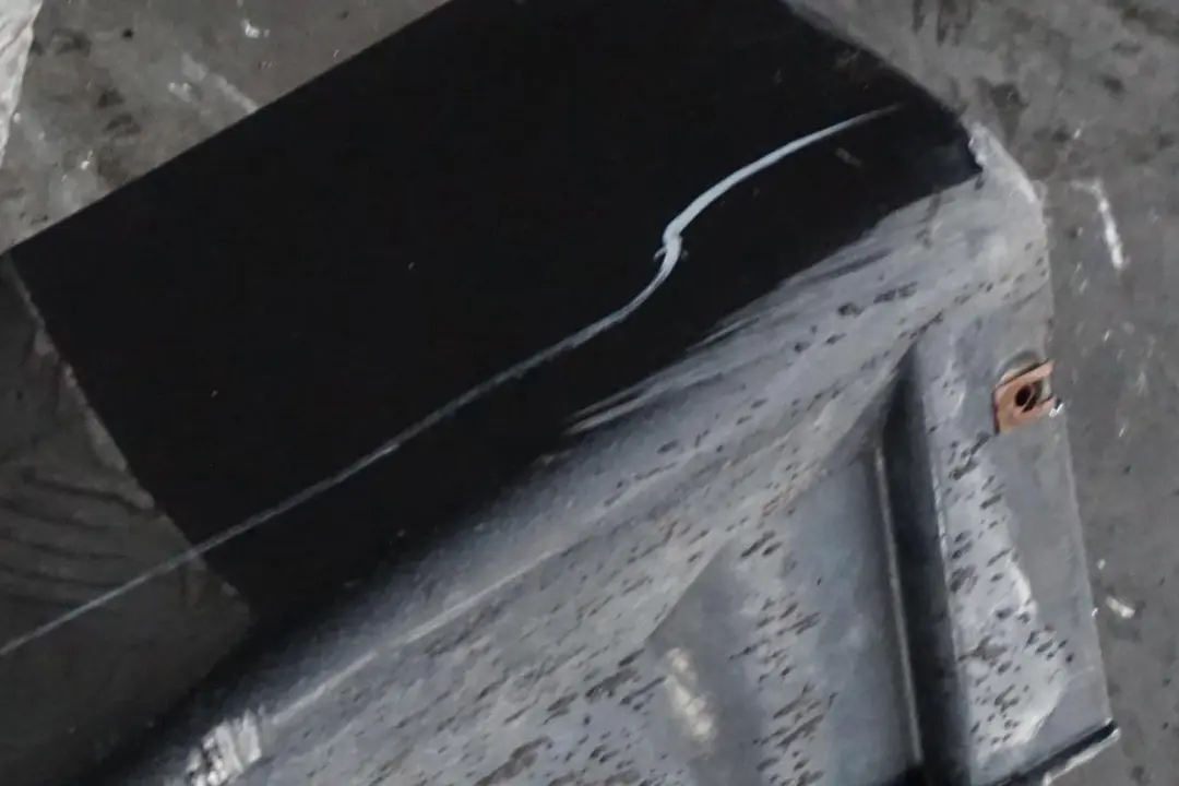 Próg listwa progowa nakładka prawa do BMW 7 E65 o numerze 0140038 BMW 7 E65 Próg listwa progowa nakładka prawa - SKU 0140038-BS1 - Numer Części 0140038