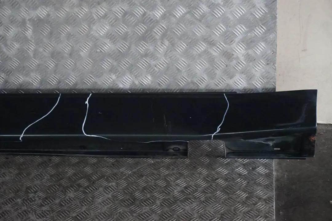 BMW E65 Bas de Porte Couverture Seuil Droite Vert Oxford Vert - SKU 0140038-OXF - Numéro de pièce 0140038