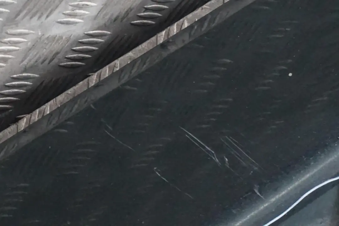 Schwellerleiste Blende Schweller Rechts Oxfordgruen Oxford Gruen für BMW 7 er E65 mit Teilenummer 0140038 BMW 7 er E65 Schwellerleiste Blende Schweller Rechts Oxfordgruen Oxford Gruen - SKU 0140038-OXF - Teilenummer 0140038