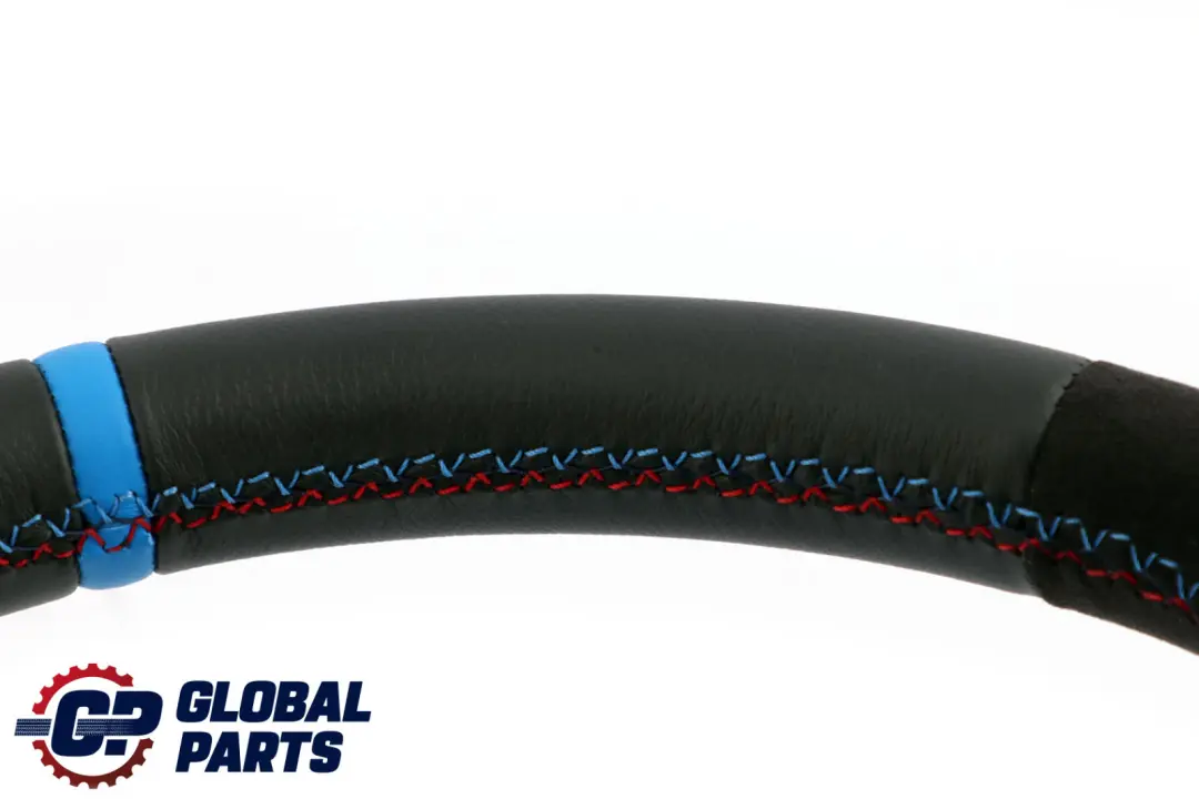 NUEVO Cuero Negro / Alcantara Volante Deportivo Steptronic para Mini Cooper R50 con número de pieza 0146479 Mini Cooper R50 NUEVO Cuero Negro / Alcantara Volante Deportivo Steptronic - SKU 0146479-7 - Número de pieza 0146479