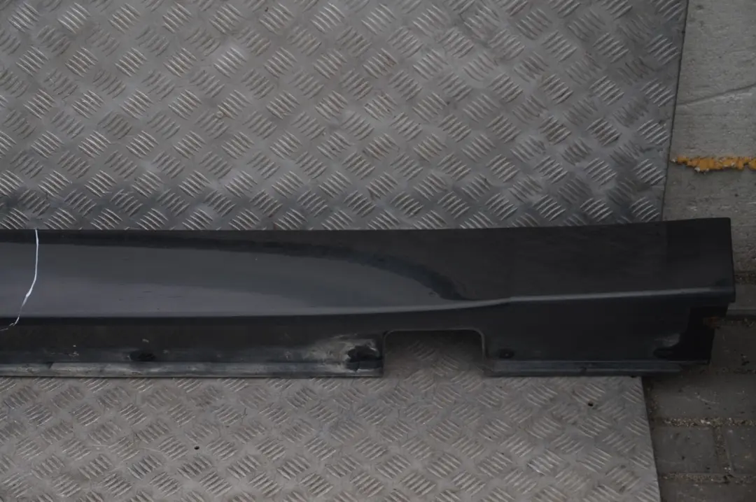 Door Sill Side Cover Skirt Right O/S Black Sapphire to BMW 5 Series 1 E60 E61 with Part number 150278 BMW 5 Series 1 E60 E61 Door Sill Side Cover Skirt Right O/S Black Sapphire - SKU 0150278-BS1 - Part number 150278