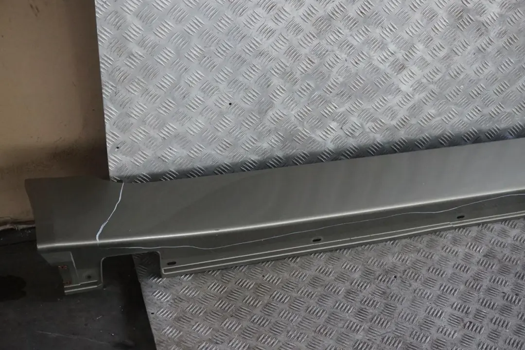 Door Sill Side Cover Skirt Right O/S Olivine Green Metallic - 349 to BMW 5 E60 E61 with Part number 0150278 BMW 5 E60 E61 Door Sill Side Cover Skirt Right O/S Olivine Green Metallic - 349 - SKU 0150278-OLI - Part number 0150278