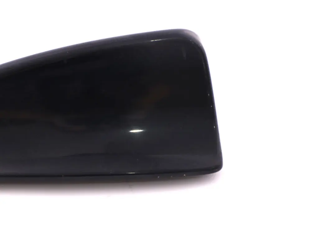 Leergehäuse Dachantenne Lackiert Orientblau Metallic für BMW 7 er E65 E66 mit Teilenummer 0153131 BMW 7 er E65 E66 Leergehäuse Dachantenne Lackiert Orientblau Metallic - SKU 0153131-OB - Teilenummer 0153131