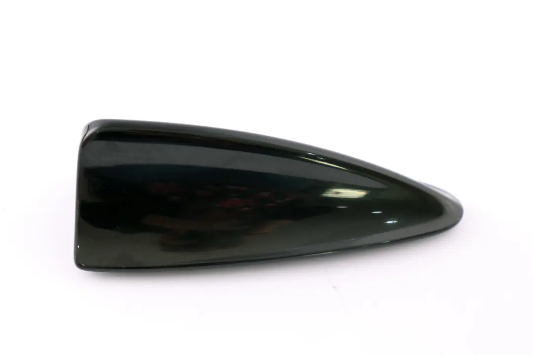 Custodia Vuota Antenna Tetto Black Sapphire Nero Metallizzato 475 per BMW E60 con numero di parte 9137472 BMW E60 Custodia Vuota Antenna Tetto Black Sapphire Nero Metallizzato 475 - SKU 0301273-BS - Numero di parte 9137472