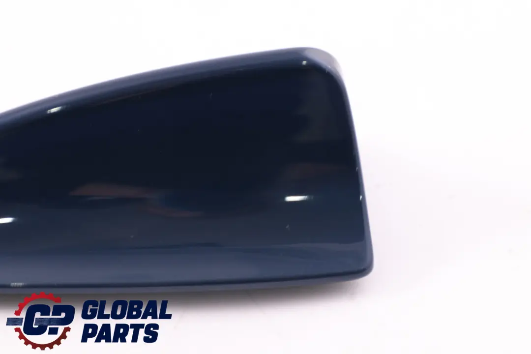 Boitier vide pour l'aileron de requin l'antenne Mysticblau Blue pour BMW E60 à propos du numéro de pièce 0301273 BMW E60 Boitier vide pour l'aileron de requin l'antenne Mysticblau Blue - SKU 0301273-MYS - Numéro de pièce 0301273