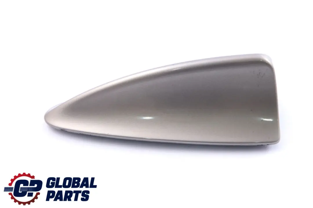 Carcasa Vacia Para Antena De Techo Shark Olivin Metallic para BMW E60 con número de pieza 0301273 BMW E60 Carcasa Vacia Para Antena De Techo Shark Olivin Metallic - SKU 0301273-OLI - Número de pieza 0301273