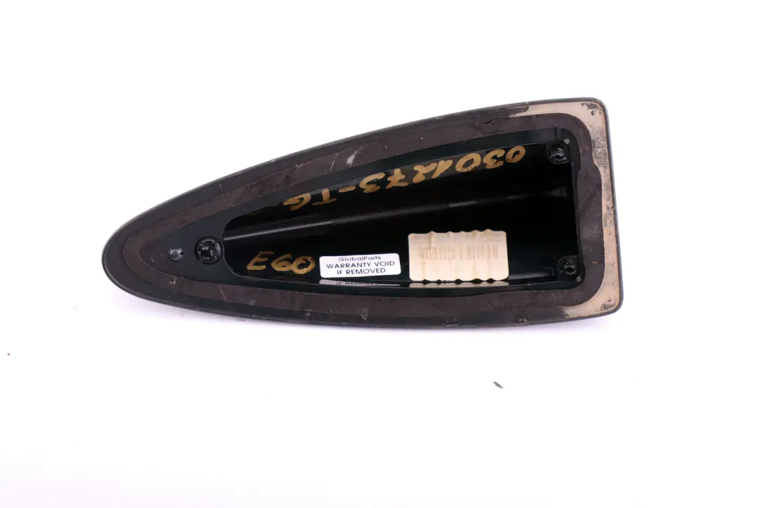 Empty Housing For Roof Antenna Shark Fin Cover Tiefgruen Green to BMW 5 Series E60 with Part number 9137472 BMW 5 Series E60 Empty Housing For Roof Antenna Shark Fin Cover Tiefgruen Green - SKU 0301273-TG - Part number 9137472