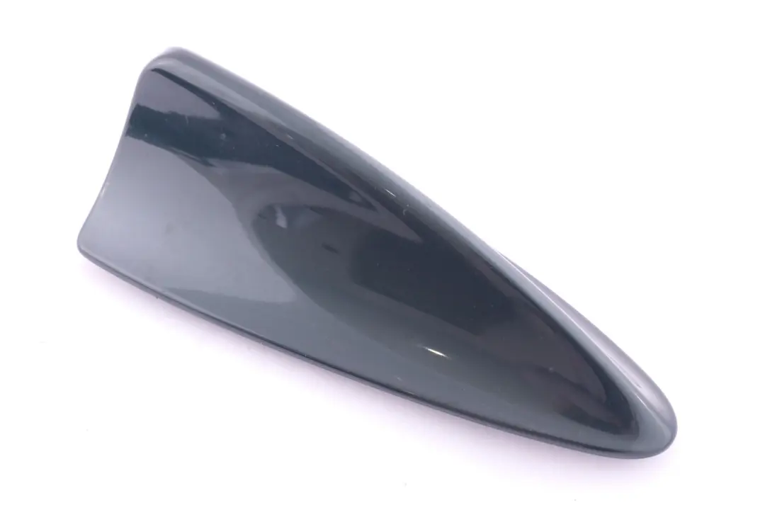 Empty Housing For Roof Antenna Shark Fin Cover Tiefgruen Green to BMW 5 Series E60 with Part number 9137472 BMW 5 Series E60 Empty Housing For Roof Antenna Shark Fin Cover Tiefgruen Green - SKU 0301273-TG - Part number 9137472