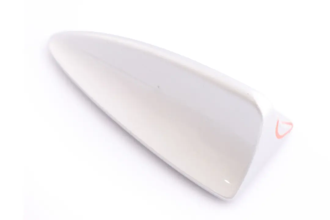 Rekin obudowa anteny titansilber do BMW E60 E60N o numerze 301273 BMW E60 E60N Rekin obudowa anteny titansilber - SKU 0301273-TS - Numer Części 301273