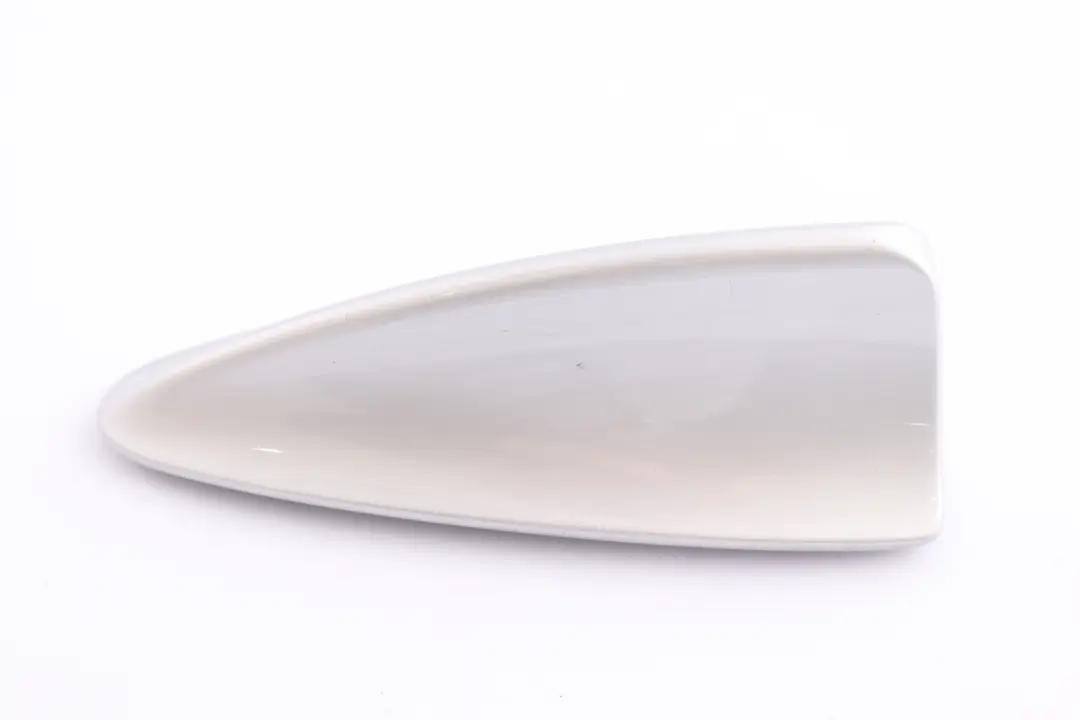 Reihe E60 E60N M5 Leergehäuse für Dachantenne Titansilber Metallic für BMW 5 mit Teilenummer 301273 BMW 5 Reihe E60 E60N M5 Leergehäuse für Dachantenne Titansilber Metallic - SKU 0301273-TS - Teilenummer 301273