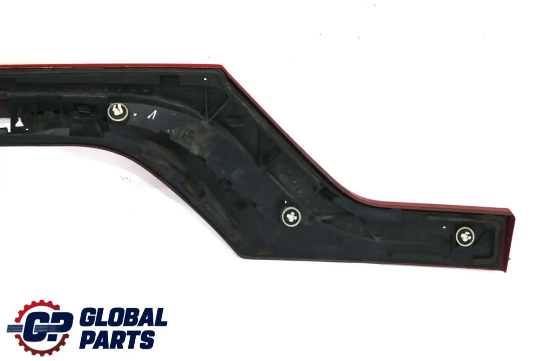Trunk Boot Lid Tailgate Finisher Cover Karmesinrot Crimson Red to BMW X3 Series E83 with Part number 0303042 BMW X3 Series E83 Trunk Boot Lid Tailgate Finisher Cover Karmesinrot Crimson Red - SKU 0303042-KAR - Part number 0303042