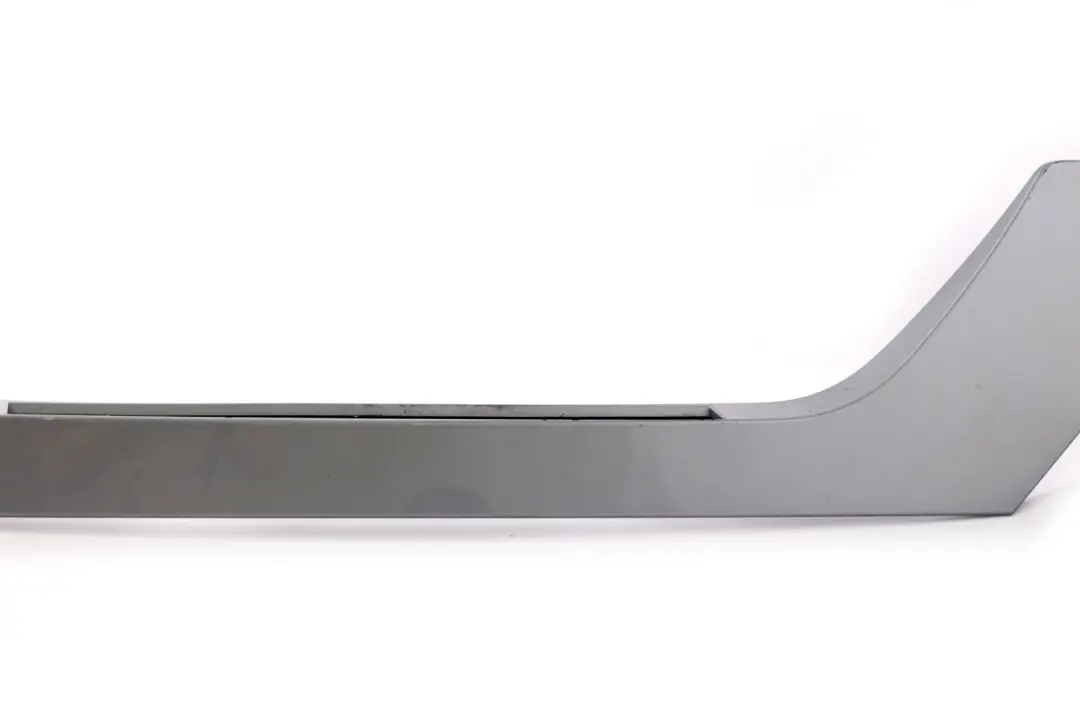 Coperchio Portellone Bagagliaio Finitura Silbergrau Grigio Argento per BMW X3 E83 con numero di parte 0303042 BMW X3 E83 Coperchio Portellone Bagagliaio Finitura Silbergrau Grigio Argento - SKU 0303042-SBG2 - Numero di parte 0303042