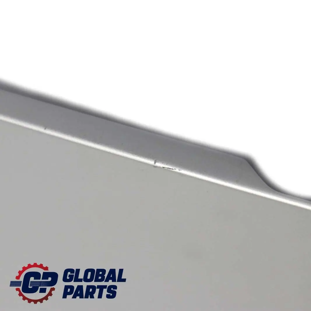 Aleron trasero Tapa superior del maletero Techo Titansilber Plata - 354 para BMW E83 con número de pieza 0303044 BMW E83 Aleron trasero Tapa superior del maletero Techo Titansilber Plata - 354 - SKU 0303044-TS3 - Número de pieza 0303044