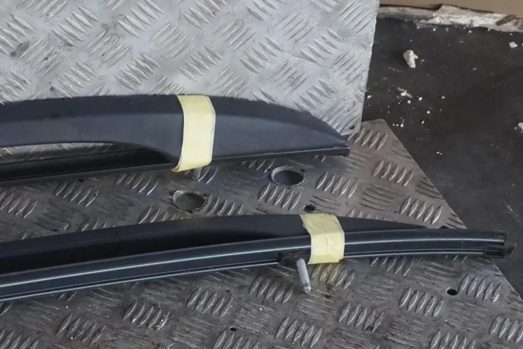 Left Right N/O/S Roof Railing Rail Rack Bar Set Highland Green - A11 to BMW X3 E83 with Part number 0304929 BMW X3 E83 Left Right N/O/S Roof Railing Rail Rack Bar Set Highland Green - A11 - SKU 0304929-HG - Part number 0304929