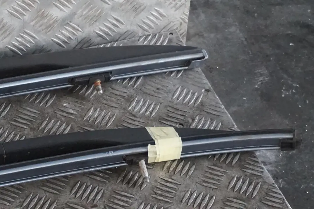 Reling prawy lewy listwa dachowa do BMW E83 X3 o numerze 0304929 BMW E83 X3 Reling prawy lewy listwa dachowa - SKU 0304929-WB - Numer Części 0304929