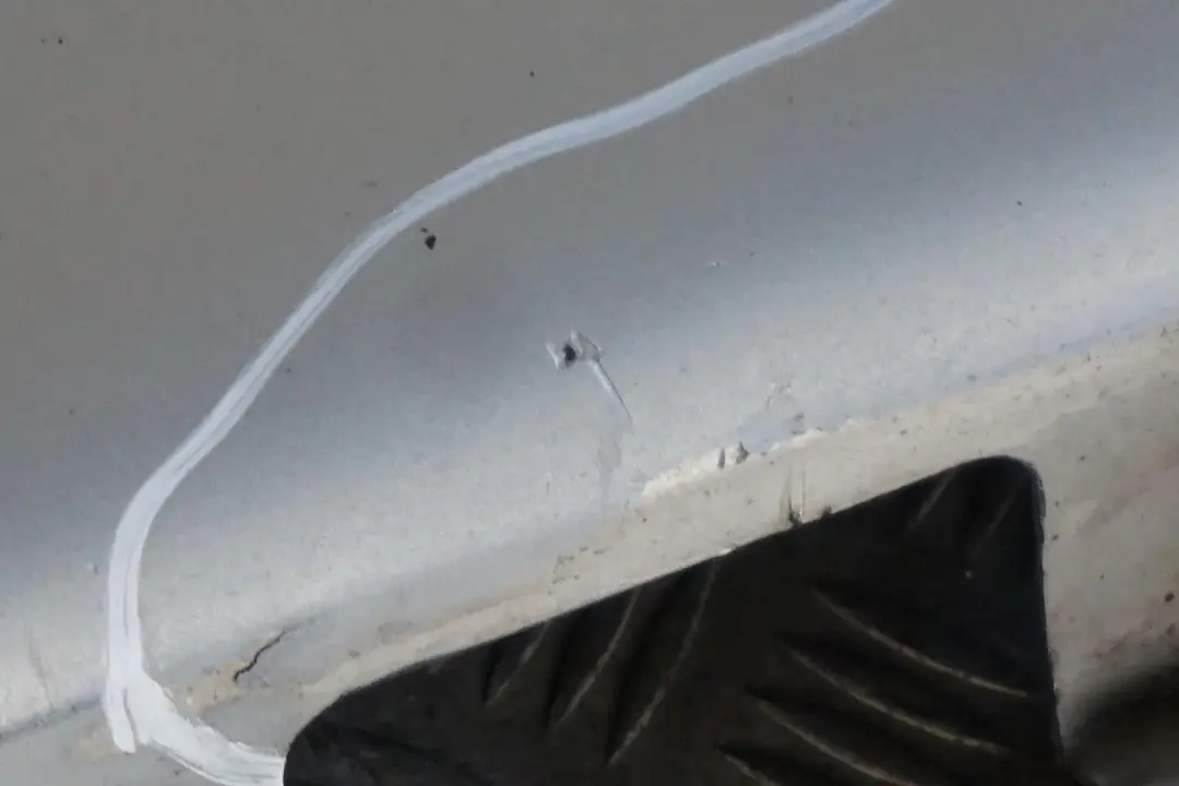 BMW 6 Reihe E63 E64 Abdeckung Schweller Rechts Mineralsilber Silber - A14 - SKU 0304948-MS - Teilenummer 0304948