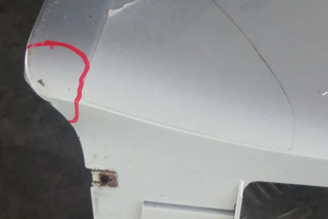 Door Sill Side Cover Skirt Right O/S Titansilber Silver to BMW 6 Series E63 E64 with Part number 0304948 BMW 6 Series E63 E64 Door Sill Side Cover Skirt Right O/S Titansilber Silver - SKU 0304948-TS - Part number 0304948