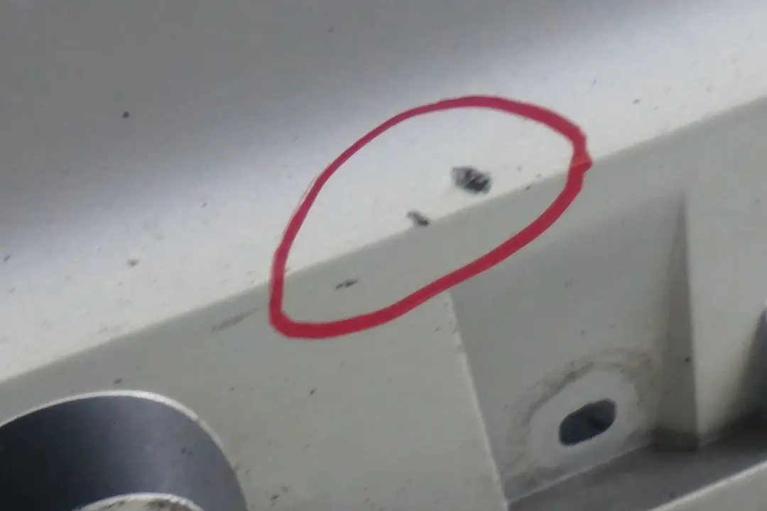 Door Sill Side Cover Skirt Right O/S Titansilber Silver to BMW 6 Series E63 E64 with Part number 0304948 BMW 6 Series E63 E64 Door Sill Side Cover Skirt Right O/S Titansilber Silver - SKU 0304948-TS - Part number 0304948