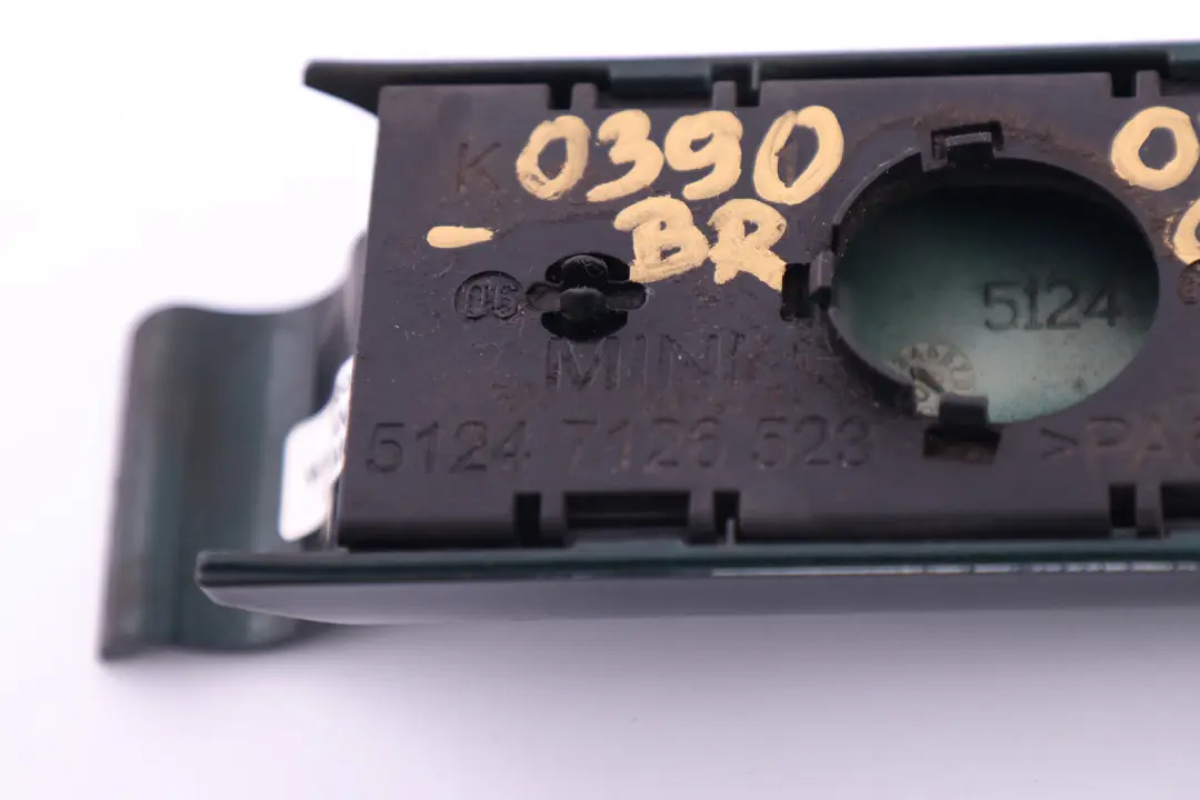 Mini R52 Cabrio Kofferraumdeckel Abdeckung Scharnier links British Racing Green - SKU 0390077-BRG - Teilenummer 0390077
