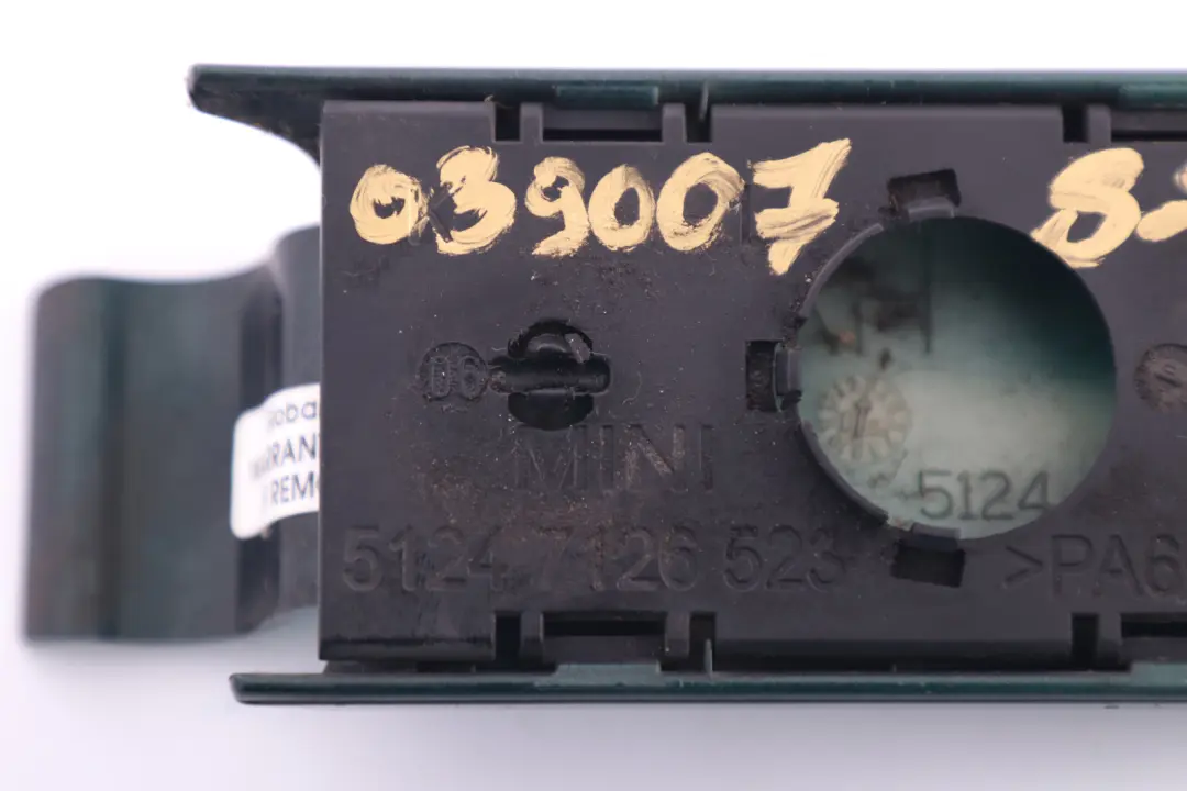 Trunk Lid Cover Hinge Right O/S British Racing Green für BMW Mini Cooper R52 Cabrio mit Teilenummer 0390078 BMW Mini Cooper R52 Cabrio Trunk Lid Cover Hinge Right O/S British Racing Green - SKU 0390078-BRG - Teilenummer 0390078