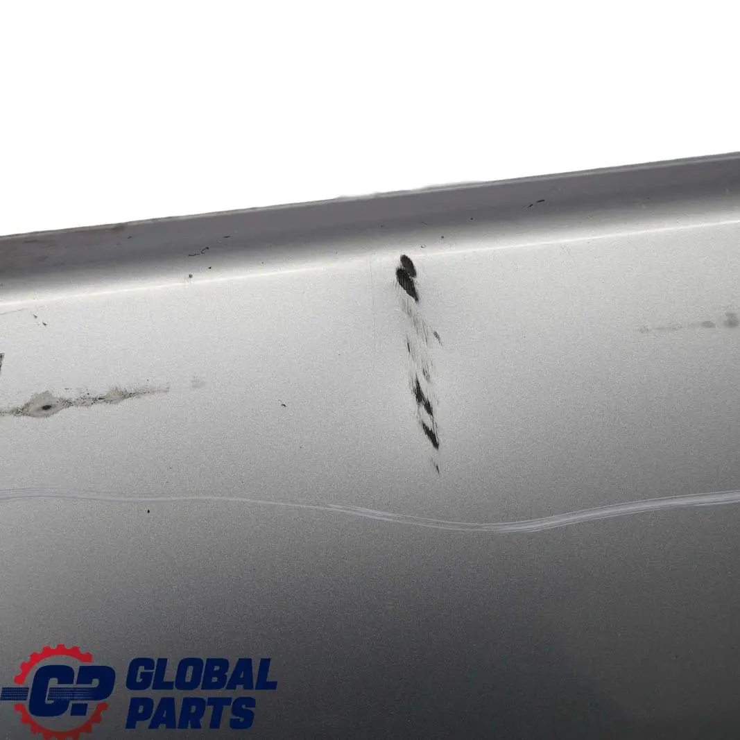 Complete Rear Bumper PDC Silverstone II Metallic - A29 to BMW 5 E60 M5 with Part number 0391958 BMW 5 E60 M5 Complete Rear Bumper PDC Silverstone II Metallic - A29 - SKU 0391958-SIL - Part number 0391958