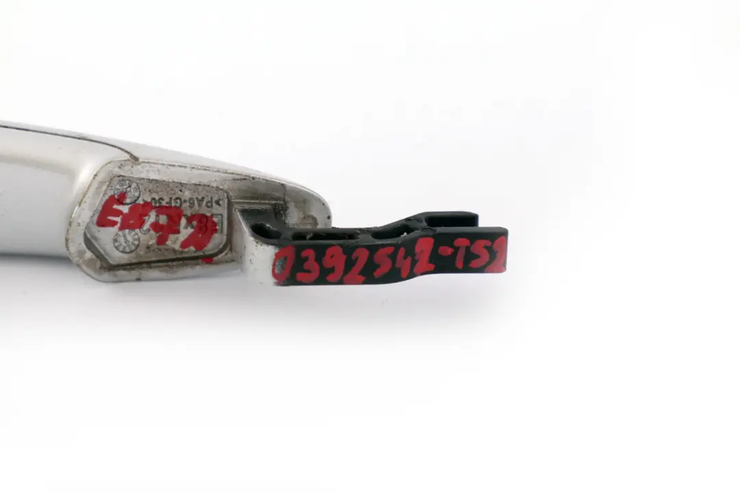 Grab Handle Right O/S Front Rear Door Titan Silver to BMW 1 Series E81 E87 E87N with Part number 0392542 BMW 1 Series E81 E87 E87N Grab Handle Right O/S Front Rear Door Titan Silver - SKU 0392542-TS2 - Part number 0392542