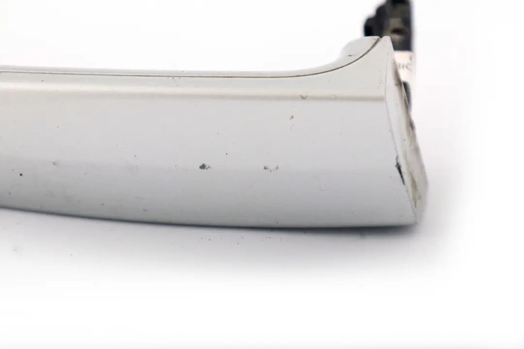 Grab Handle Right O/S Front Rear Door Titan Silver to BMW 1 Series E81 E87 E87N with Part number 0392542 BMW 1 Series E81 E87 E87N Grab Handle Right O/S Front Rear Door Titan Silver - SKU 0392542-TS2 - Part number 0392542