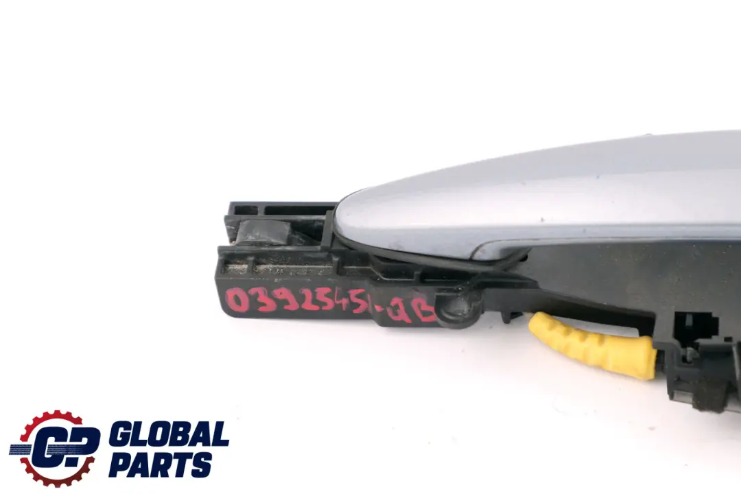 Complete Grab Handle Front Left N/S Quartz Blau Blue to BMW 1 Series E81 E87 with Part number 0392545 BMW 1 Series E81 E87 Complete Grab Handle Front Left N/S Quartz Blau Blue - SKU 0392545-QB - Part number 0392545