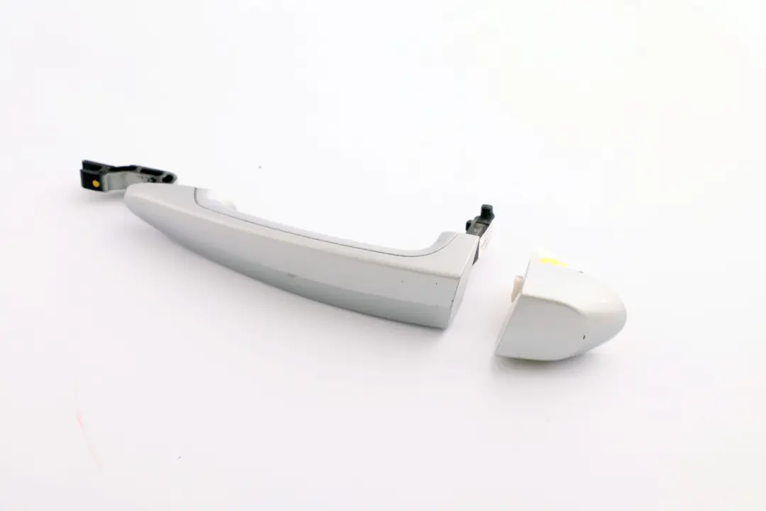 Klamka lewa tył tylna titansilber BMW e87 do o numerze 0392545 Klamka lewa tył tylna titansilber BMW e87 - SKU 0392545-TS - Numer Części 0392545