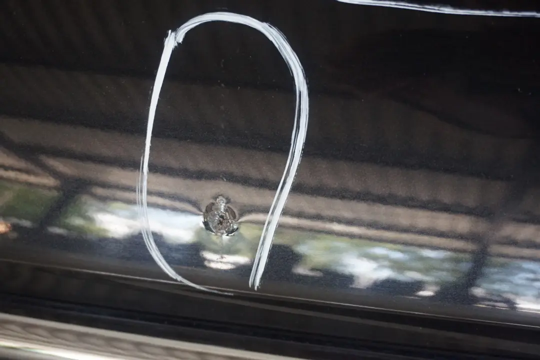 Verkleidung Stossfänger Hinten PDC Astro Black A25 für BMW Mini Cooper R50 1 mit Teilenummer 0393501 BMW Mini Cooper R50 1 Verkleidung Stossfänger Hinten PDC Astro Black A25 - SKU 0393501-ASB2 - Teilenummer 0393501