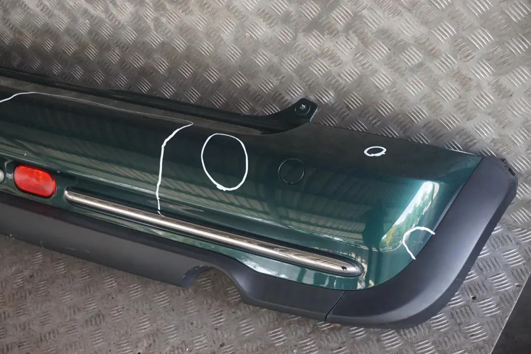 Stossfänger Hinten British Racing Green Gruen - A67 für BMW Mini Cooper R50 mit Teilenummer 0393501 BMW Mini Cooper R50 Stossfänger Hinten British Racing Green Gruen - A67 - SKU 0393501-BRG - Teilenummer 0393501