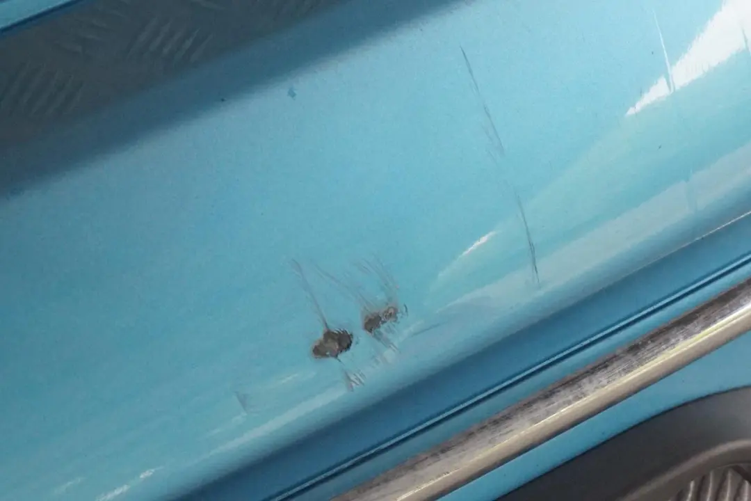 Bumper Trim Panel Electric Blue Metallic - 870 to BMW Mini Cooper R50 Rear with Part number 0393501 BMW Mini Cooper R50 Rear Bumper Trim Panel Electric Blue Metallic - 870 - SKU 0393501-ELB - Part number 0393501