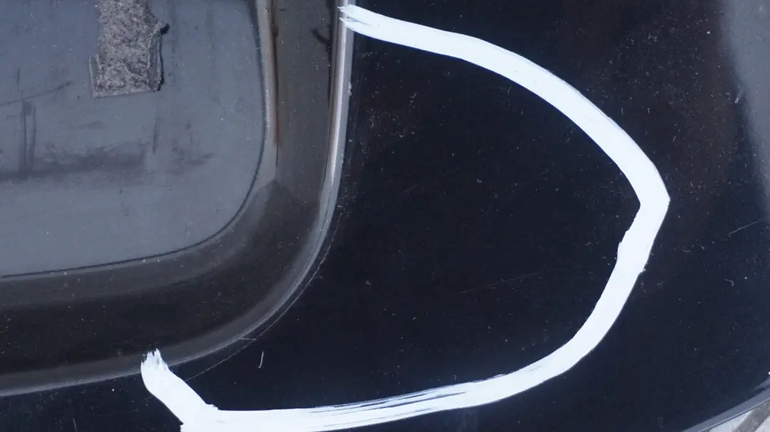 Blende Heckklappe Black Sapphire Metallic für BMW 5 er E60 M5 mit Teilenummer 0395188 BMW 5 er E60 M5 Blende Heckklappe Black Sapphire Metallic - SKU 0395188 - Teilenummer 0395188